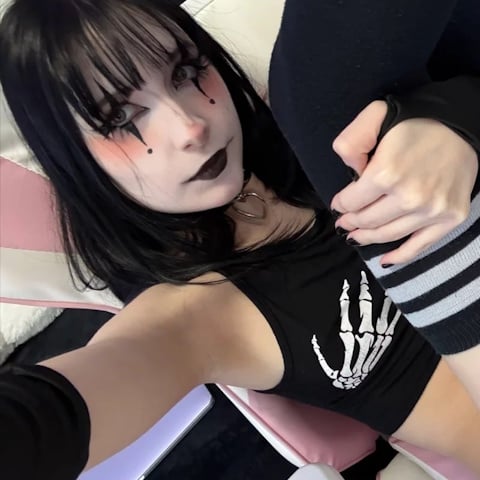 Amber 🖤