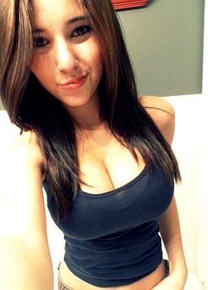 Angie Varona gallery image 17 of 30