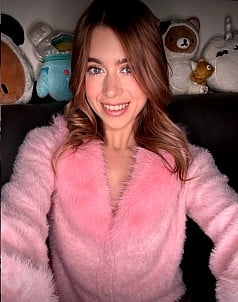 Jill Kassidy gallery image 10 of 20