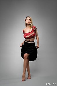 Marria Leeah gallery image 2 of 15