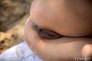 Minari (Femjoy) gallery image 12 of 15