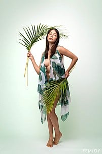 Olivia Linz gallery image 1 of 15