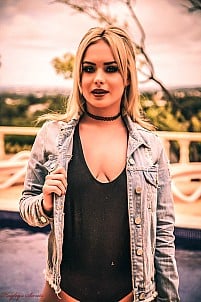 Sara Louise gallery image 1 of 12