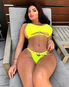 Anastasiya Kvitko gallery image 16 of 35