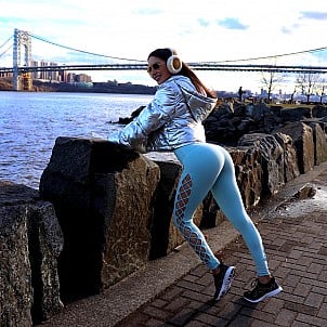 Jen Selter gallery image 13 of 25