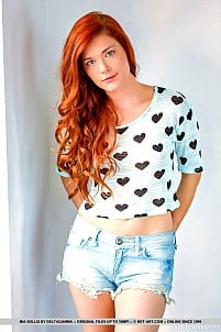 Mia Sollis gallery image 1 of 18