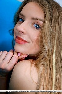 Brittany Bare gallery image 18 of 18