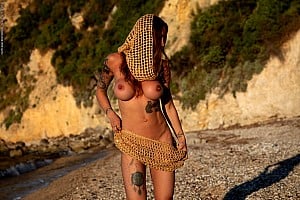 Alba (Photodromm) gallery image 7 of 15