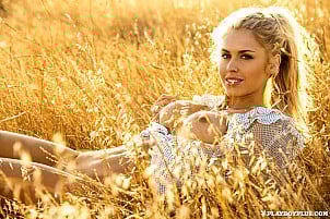 Kayla Rae Reid gallery image 12 of 15