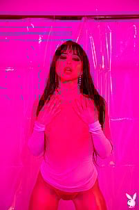 Riley Reid gallery image 2 of 15