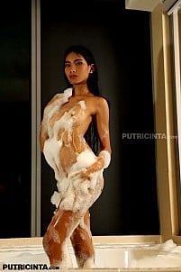 Sofia Hiroki gallery image 10 of 10