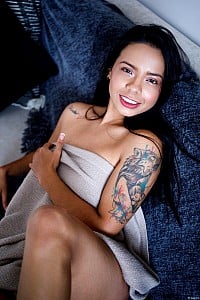 Cute Maddison gallery image 7 of 18