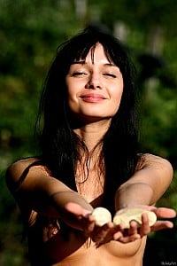 Olya O gallery image 18 of 18