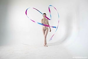 Emily Bloom gallery image 5 of 20