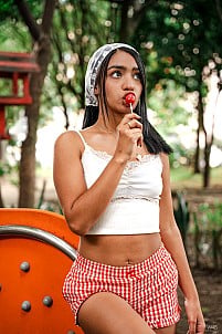 Why Effy gallery image 1 of 20