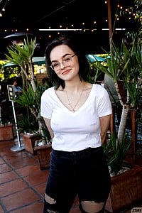 Vonnie Bean (Zishy) gallery image 5 of 12
