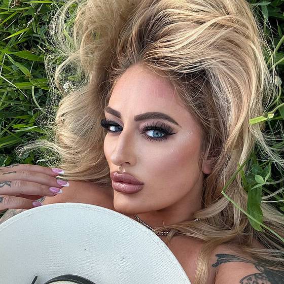 Miss Thick N Tatted π