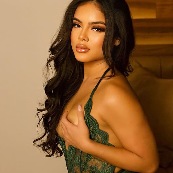 Pretty Petite