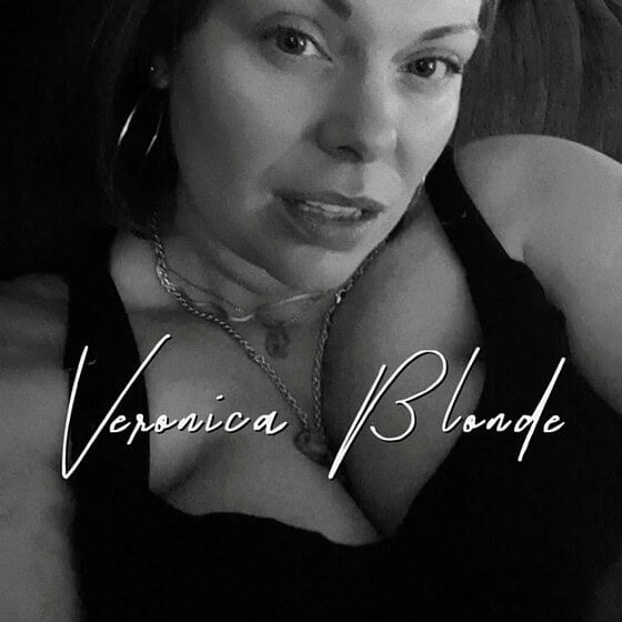 Veronica Blonde