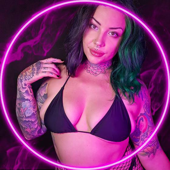 Dahlia Dee π