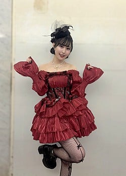 Aaa Ninomiya image 1 of 1