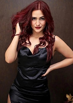 Aahna Sharma image 1 of 4
