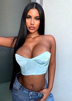 Aaliyah Ceilia image 4 of 4