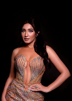 Aanchal Sharma image 3 of 4