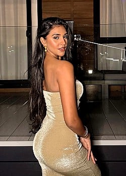 Aashana Kaur image 2 of 4