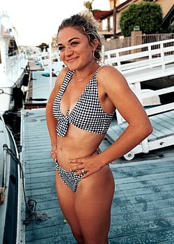 Abby Howard image 2 of 4