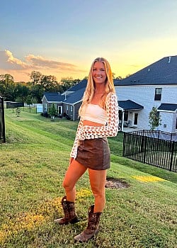 Abby Van Winkle image 4 of 4