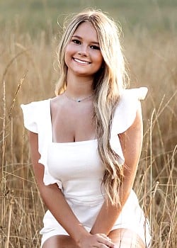 Abigail Gannon image 3 of 4