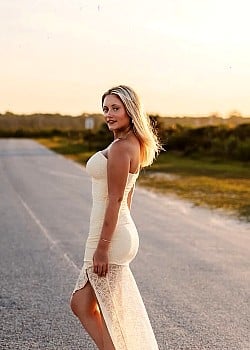 Acacia Brooke image 2 of 2