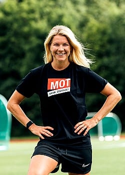 Ada Hegerberg image 2 of 3