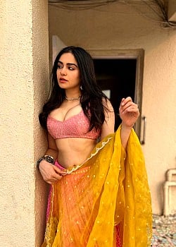 Adah Sharma image 2 of 2