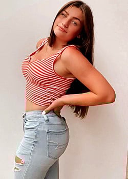 Adele Cash image 2 of 4