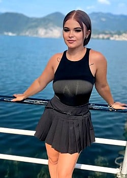 Adelina Ade image 2 of 4