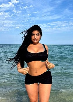 Adriana Sahar image 4 of 4