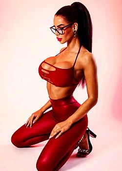 Adriane Annett image 1 of 1