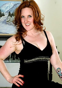 Aella Rae image 2 of 2