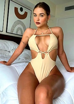 Agnes Nunes image 4 of 4