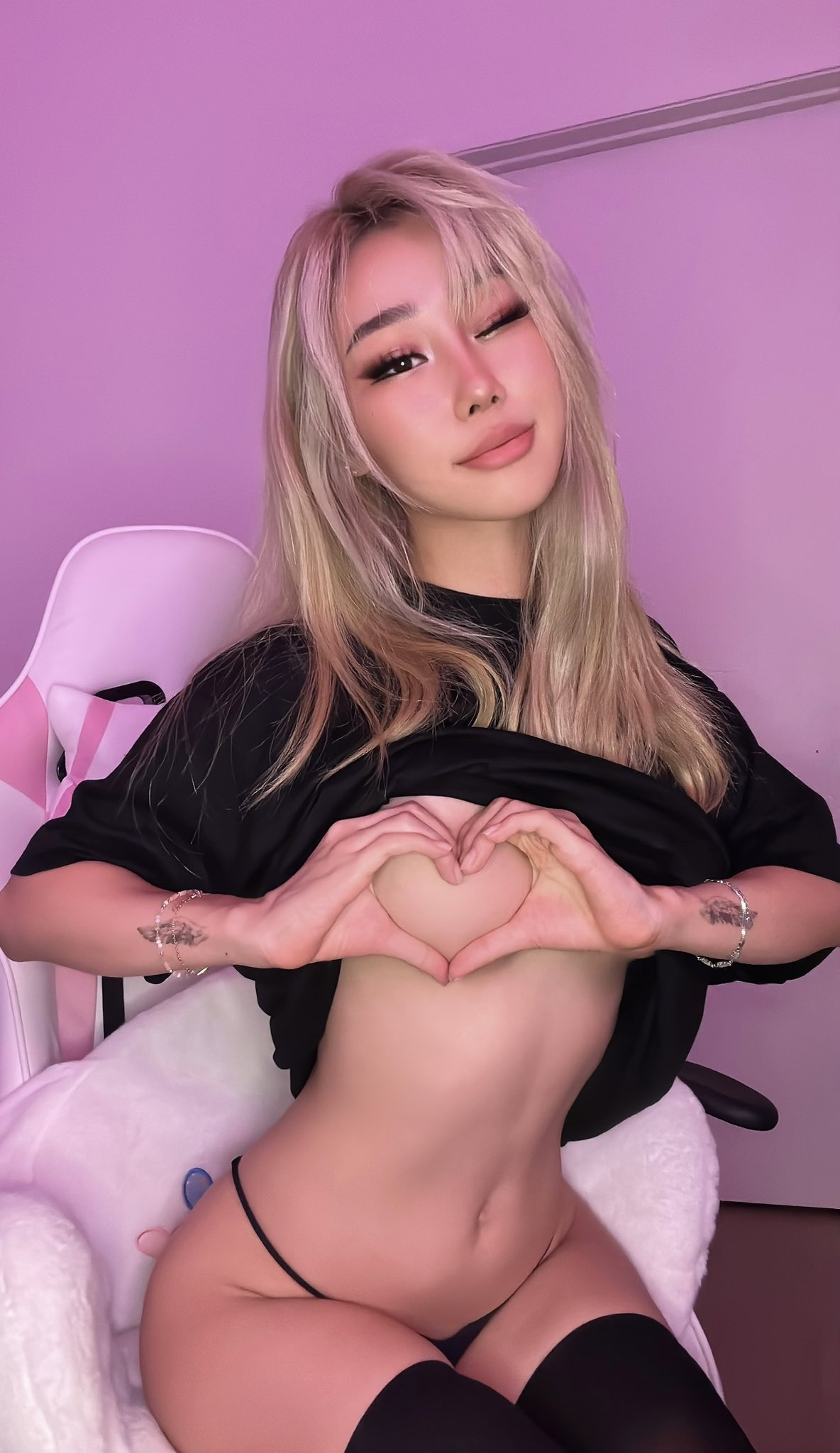 Ahra - Free pics, galleries & more at Babepedia