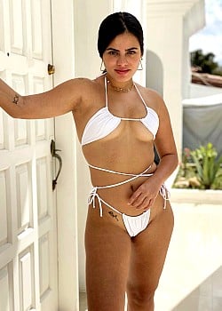 Ailyn Ferreira image 2 of 4