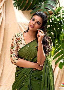 Aishwarya Rajesh image 3 of 4