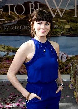 Aisling Bea image 3 of 4