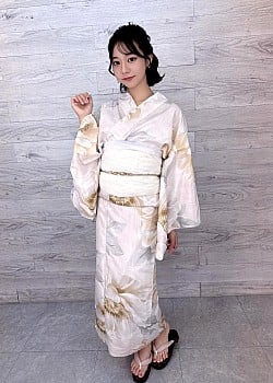 Akana Ito image 1 of 4