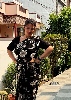 Akanksha Tiwari image 4 of 4