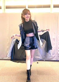 Akari Kito image 3 of 4