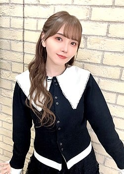 Akari Kito image 4 of 4