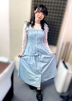 Akina Homoto image 1 of 4